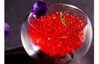 草莓鱼子酱的做法